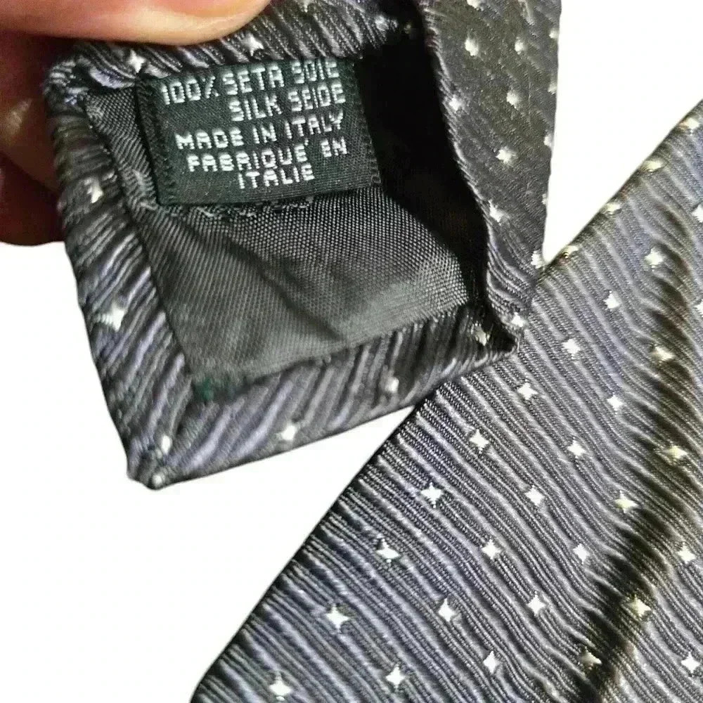 Armani Collezioni Men's Tie Gray Made in Italy 100% Silk #013 - Picture 7 of 7